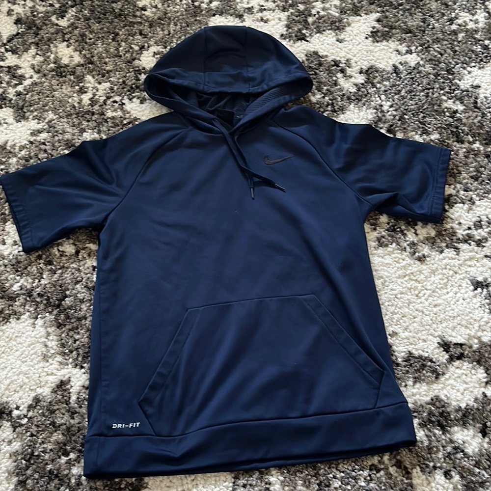 Nike Short sleeve top size M for men